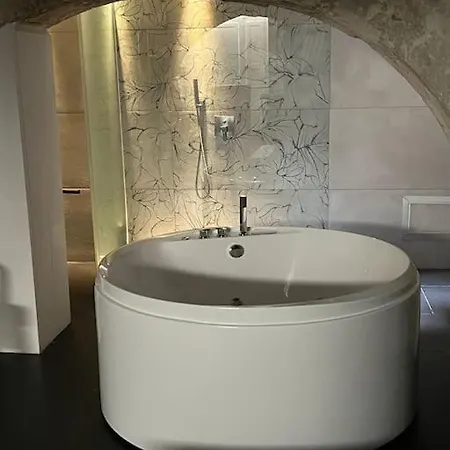 Judeka Ortigia With Jacuzzi بيت للعطل